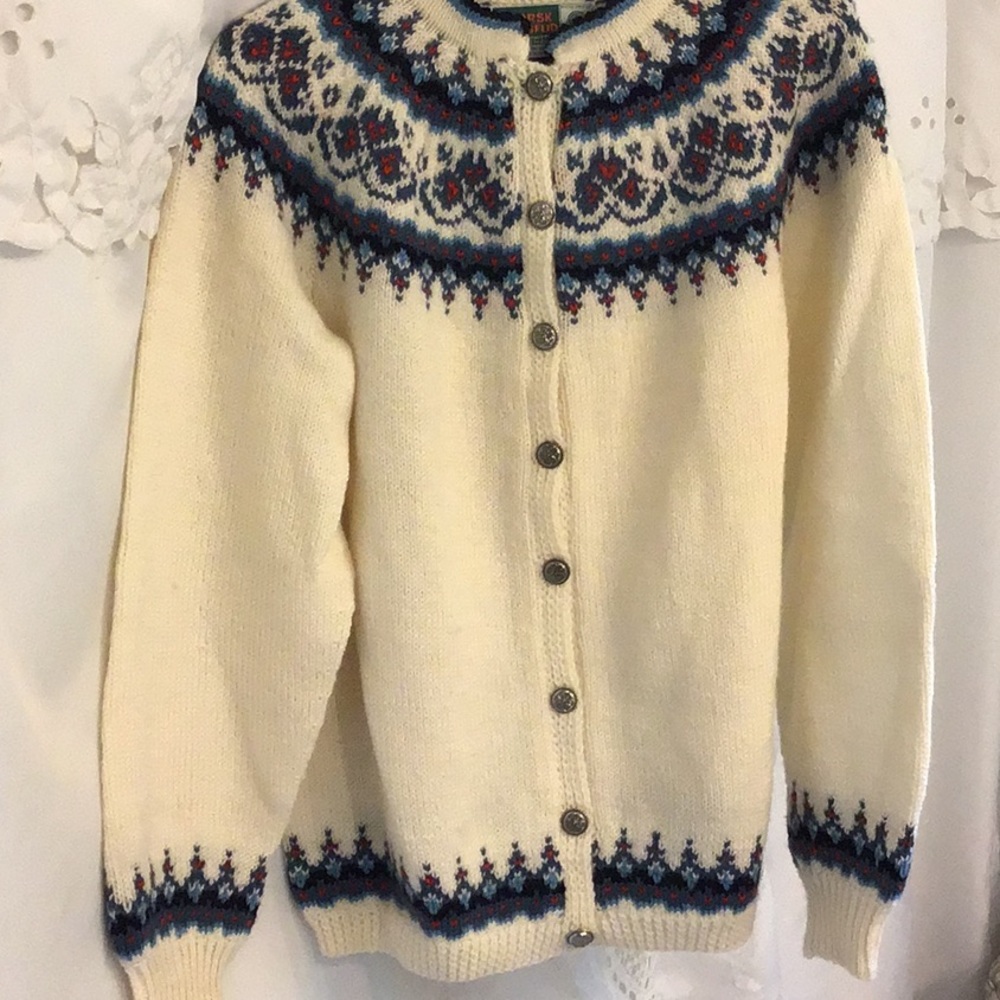 Norwegian Hand knit fair isle style wool sweater.